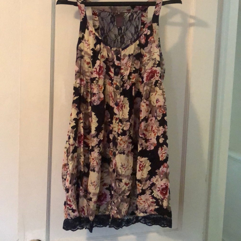 Baby doll style Rose patterned dress.